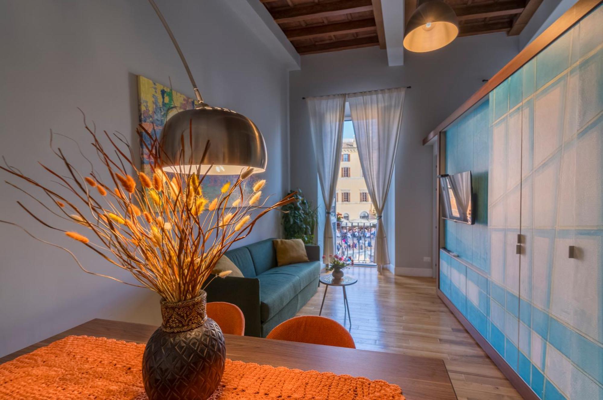 Navona Charming Balcony Appartement *