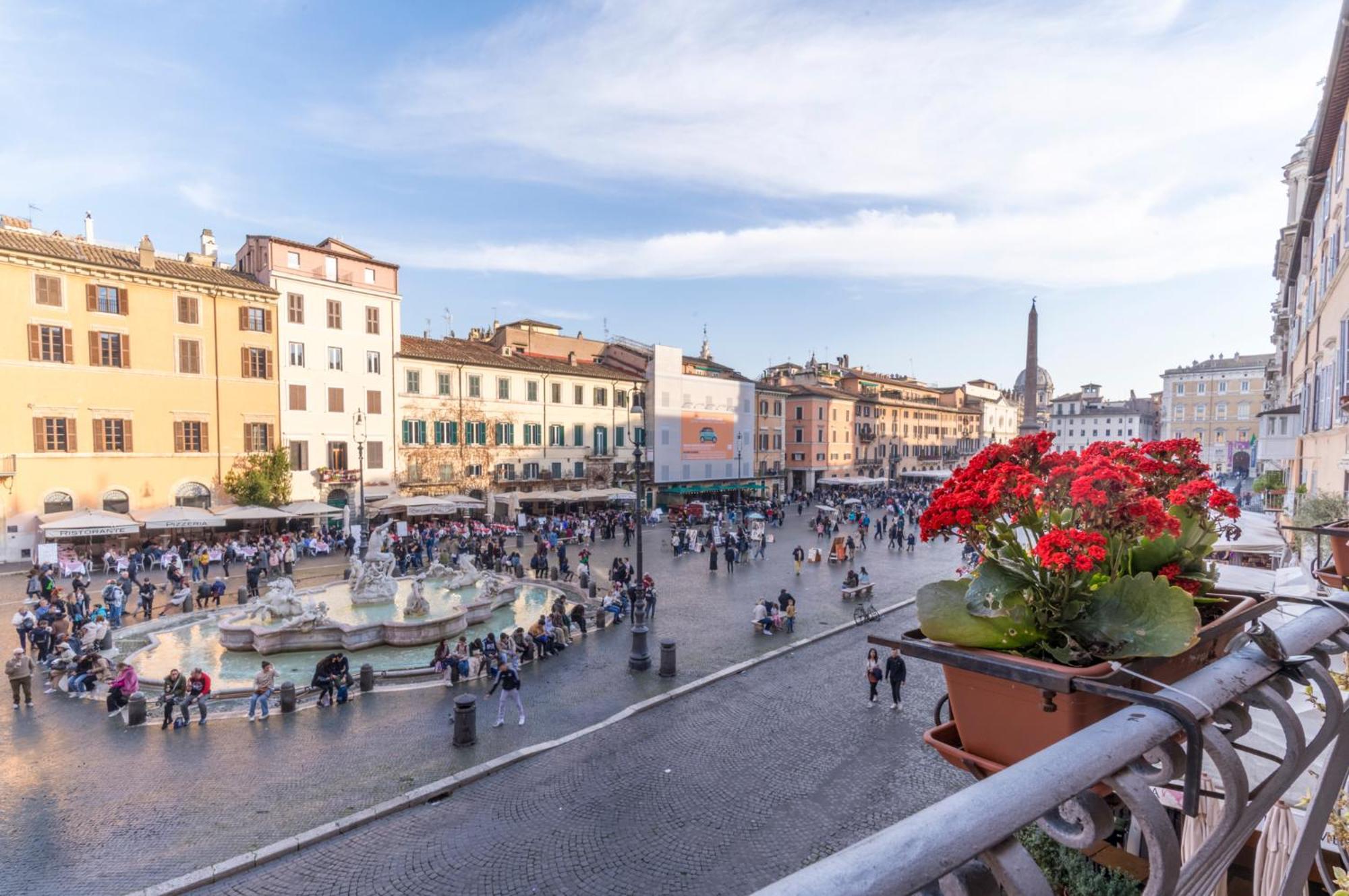 Navona Charming Balcony Appartement *